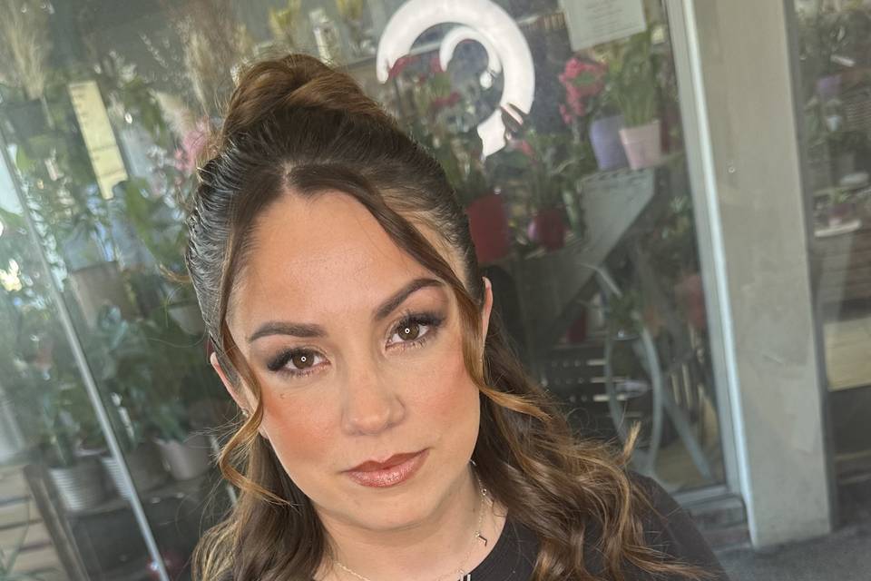 Coiffure et maquillage invité