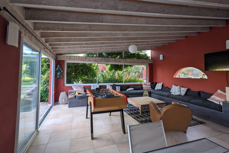 Pool house