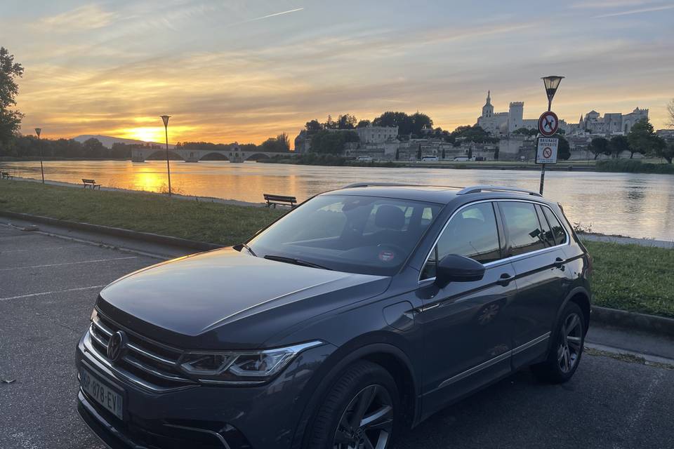 Lever du soleil sur le palais