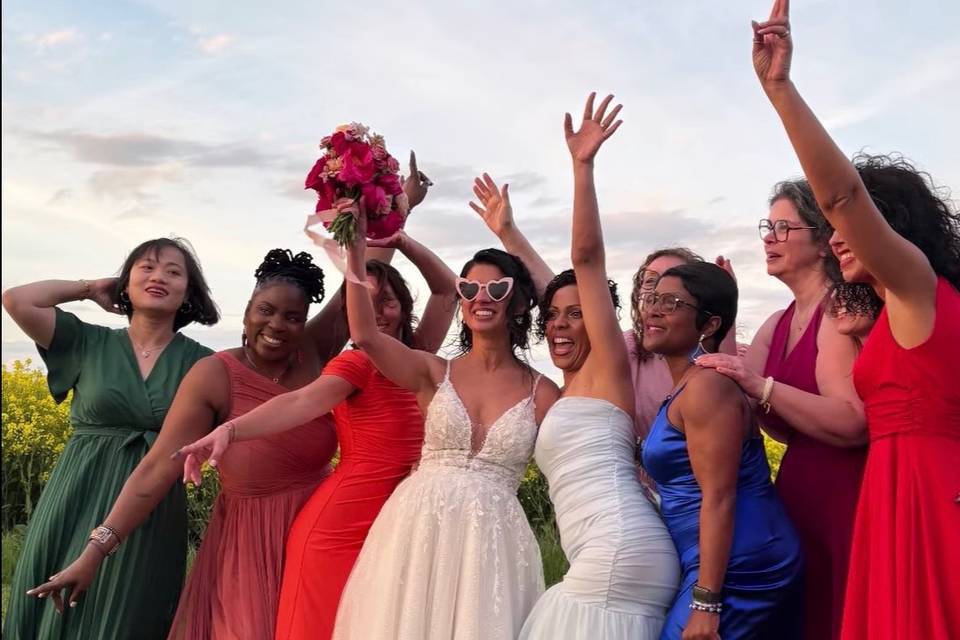 La mariée et ses demoiselles d