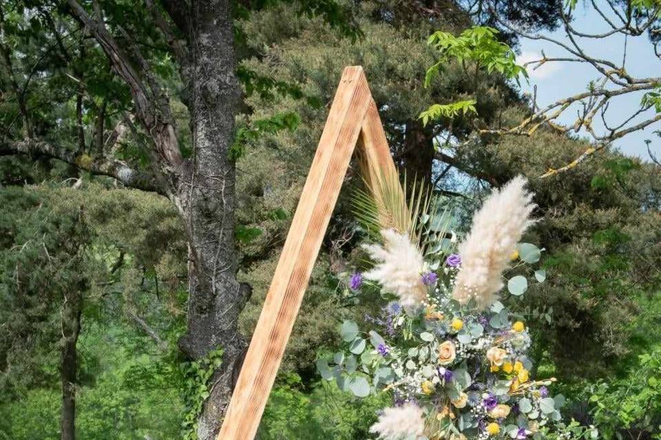 Décoration voiture mariage fleurs Livraison Saint-Etienne et Loire - Les  Jardins de Babylone