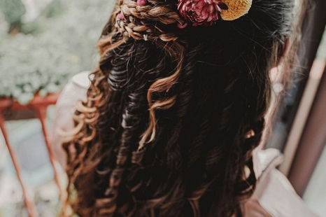 Peigne fleuri