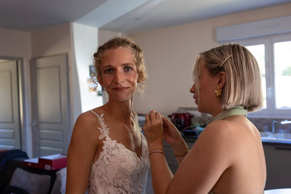 Préparatifs de la mariée