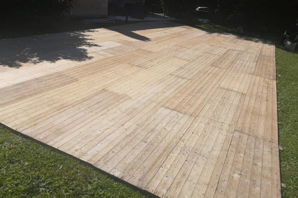 Plancher à emboîtement