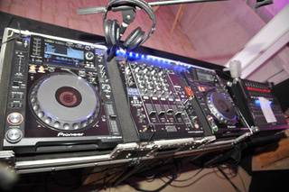 8 conseils de DJ pour réussir son mix et mettre l'ambiance