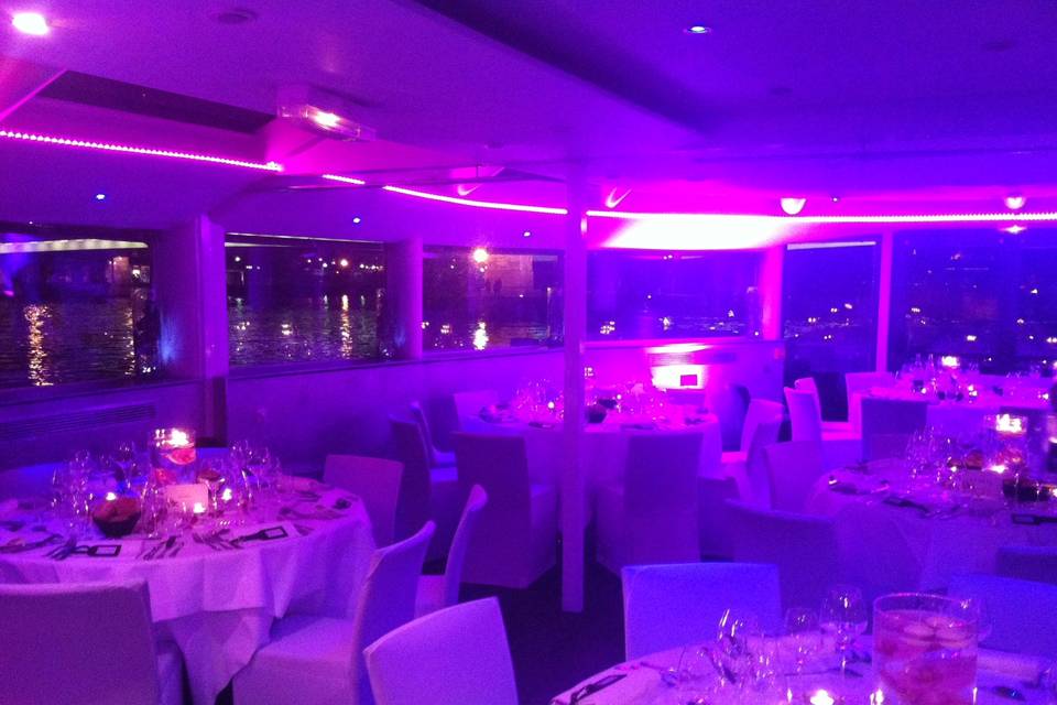 VIP Paris Yacht Hôtel