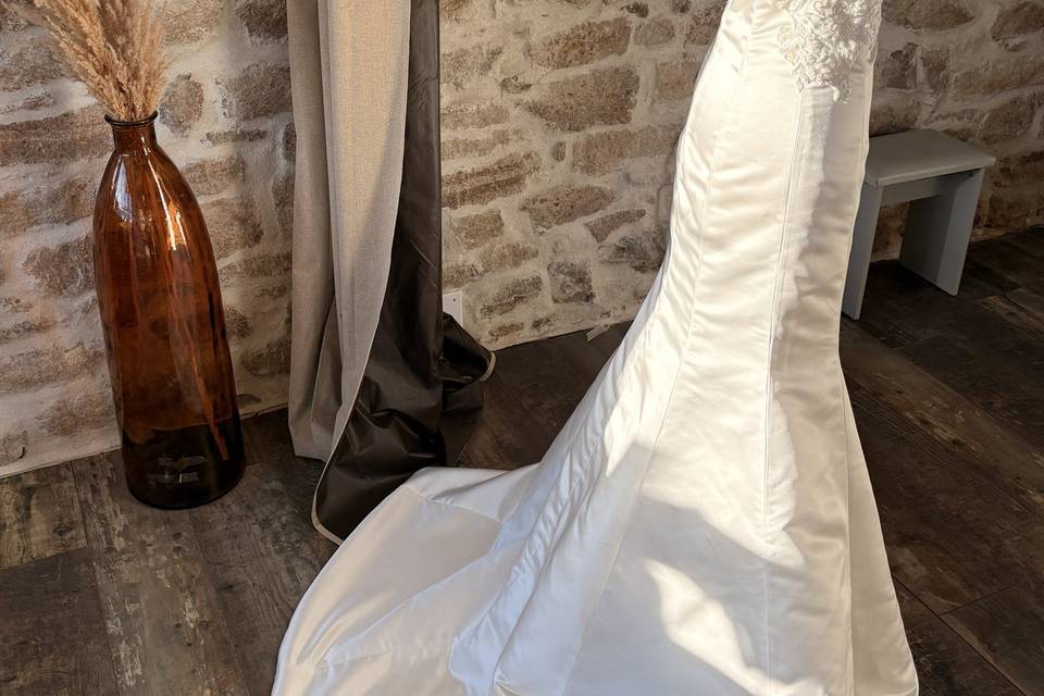 Robe Tess