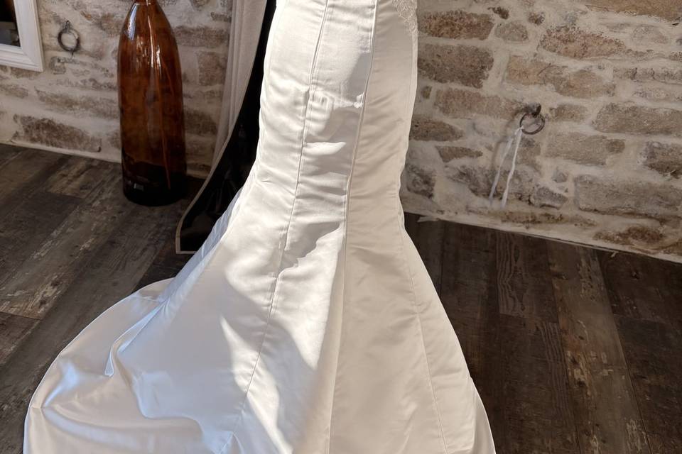 Robe Tess