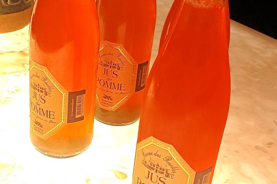 Jus de pommes de la fermeTilly