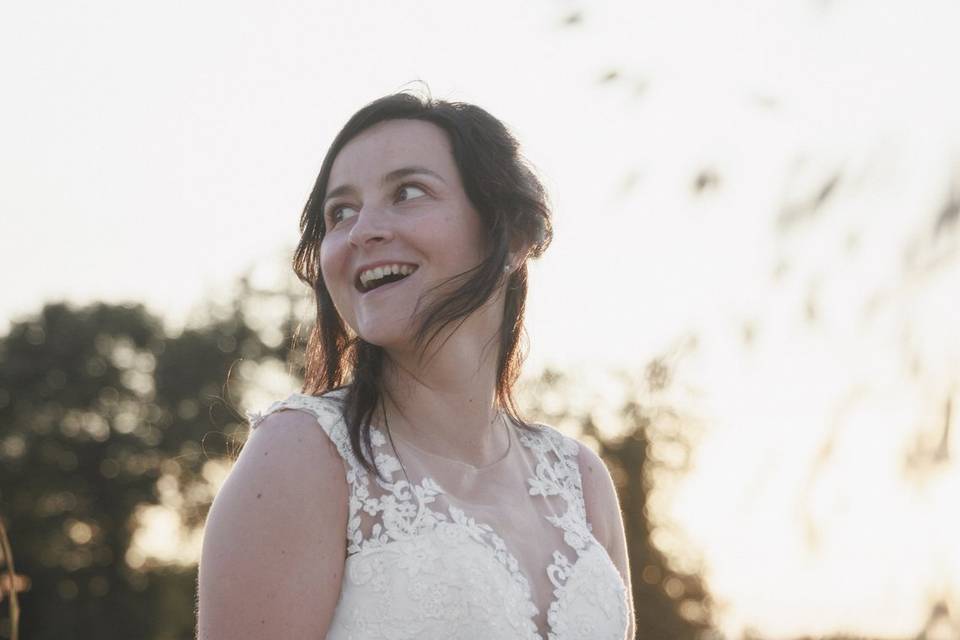 La mariée dans un champ breton