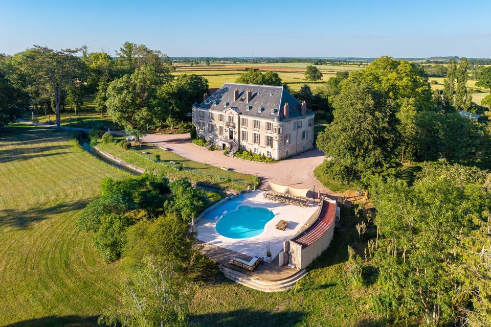 Photo drone de la piscine