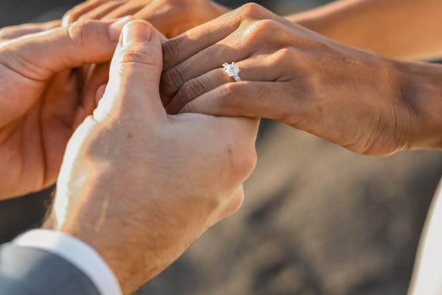 Shooting couple sunset