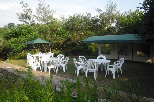 Salon et parasols