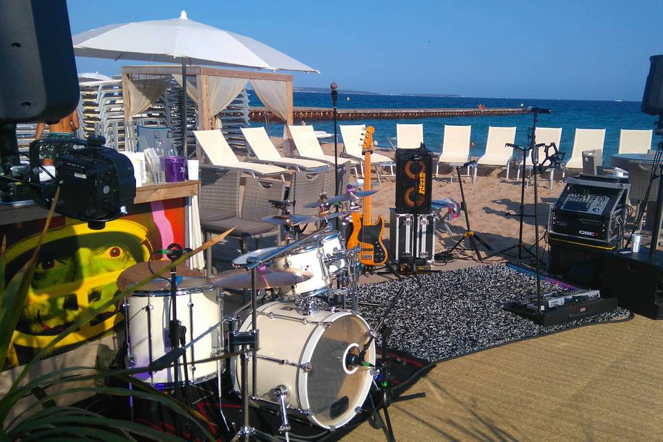 Installation plage de Cannes