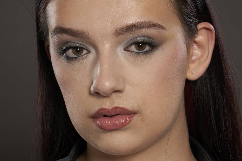 Maquillage naturel et élégant