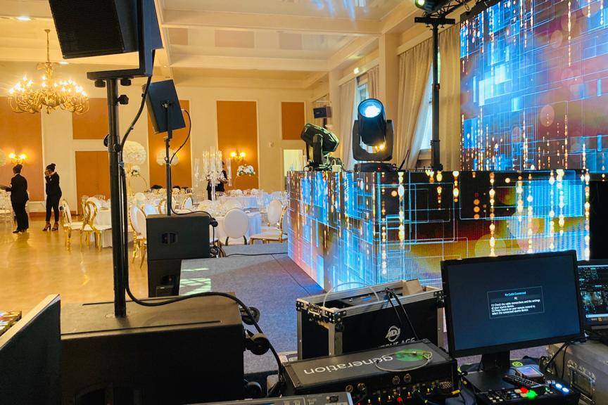 Wedding DJ