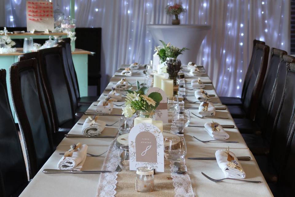 Dressage de table