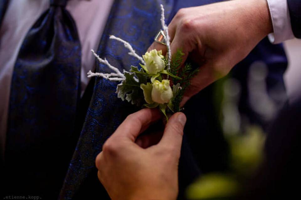 Le détail de la boutonnière