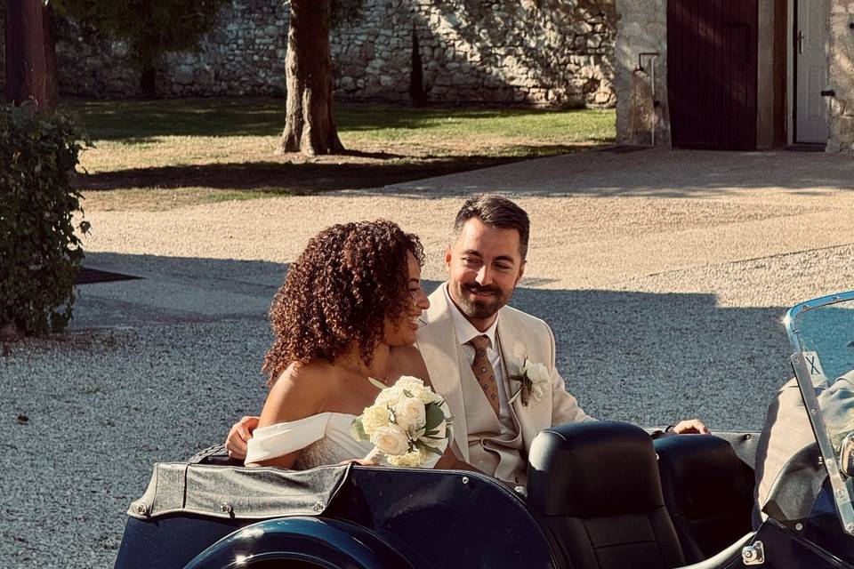 Les mariés qui arrivent...