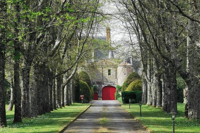 Allée du château