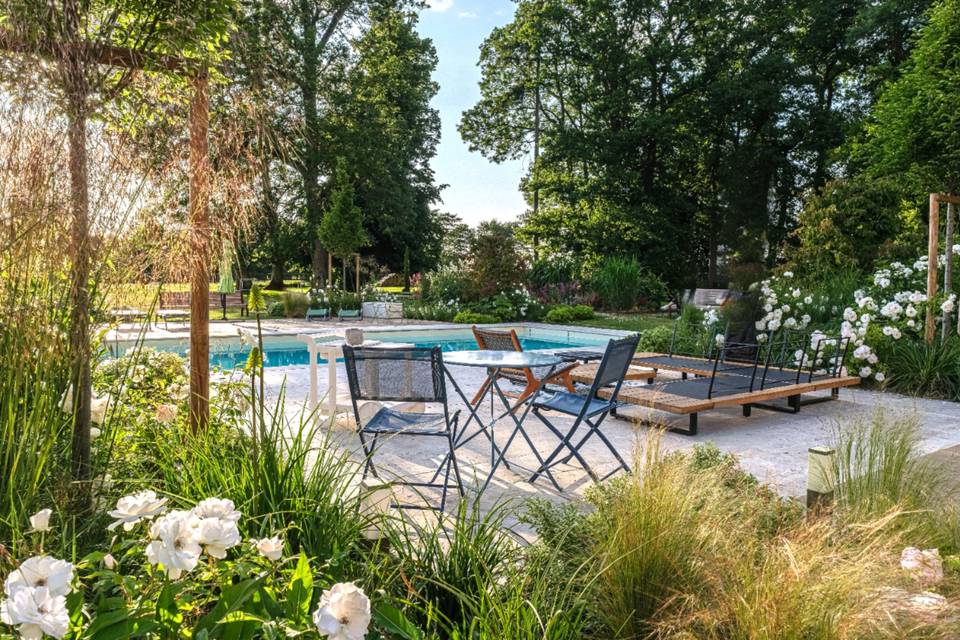 Pool terrasse Château Leken's