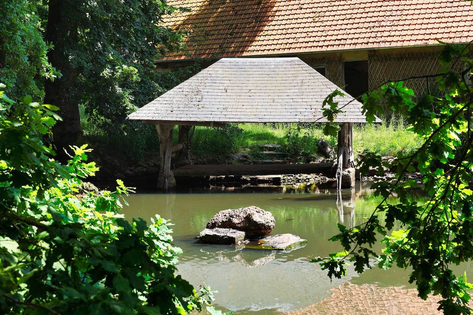 Lavoir Château Le Grand Bus