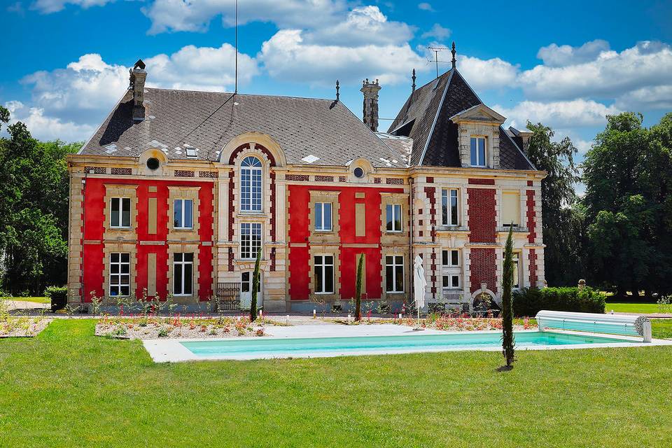 Piscine Château Le Grand Bus