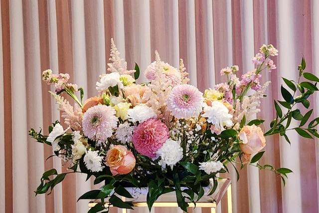 Makely Floral