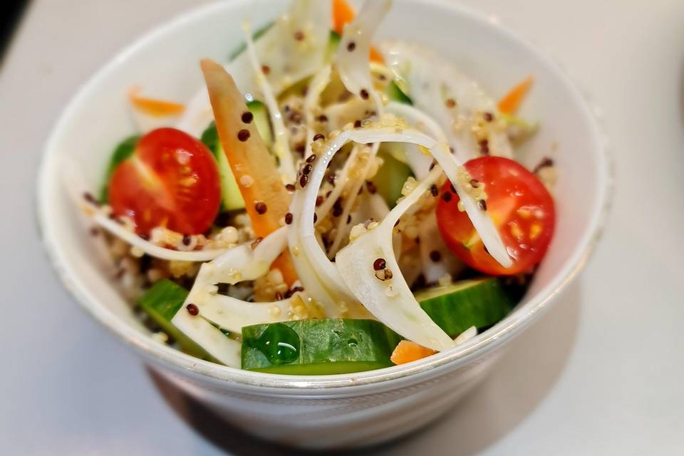 Salade quinoa et légumes