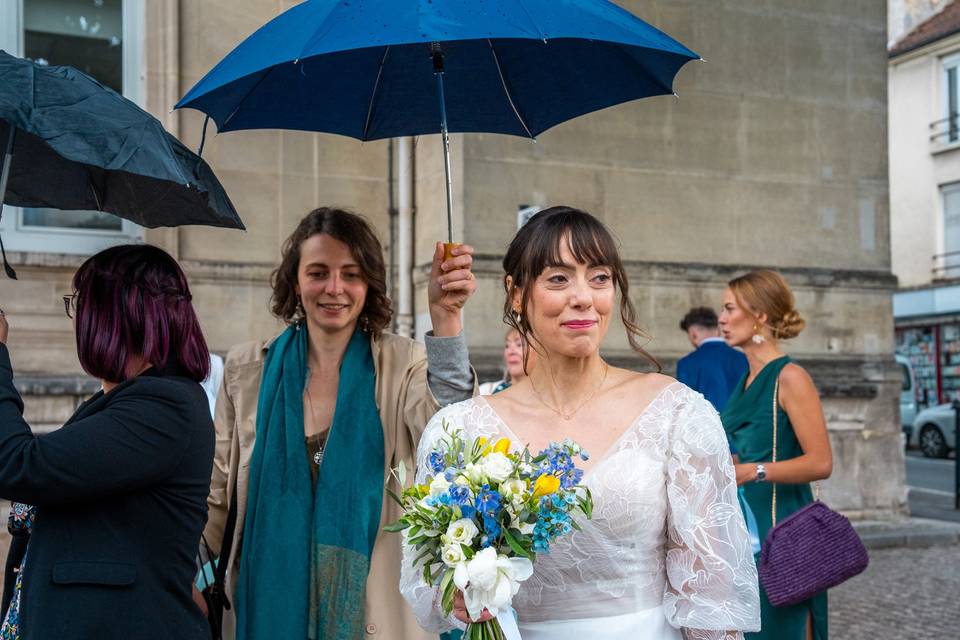 La mariée sous la pluie