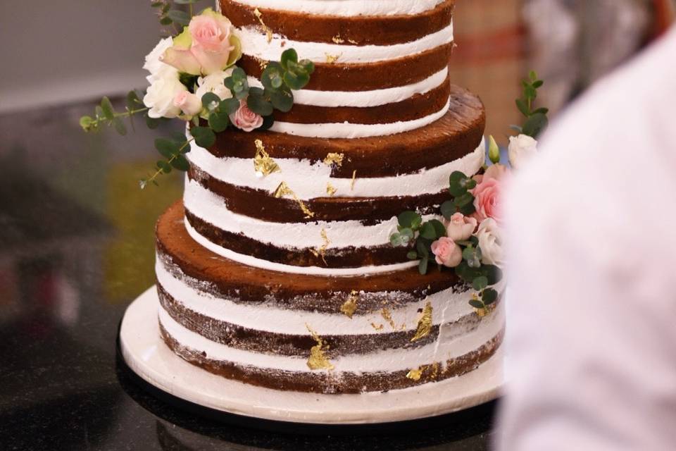 Naked cake