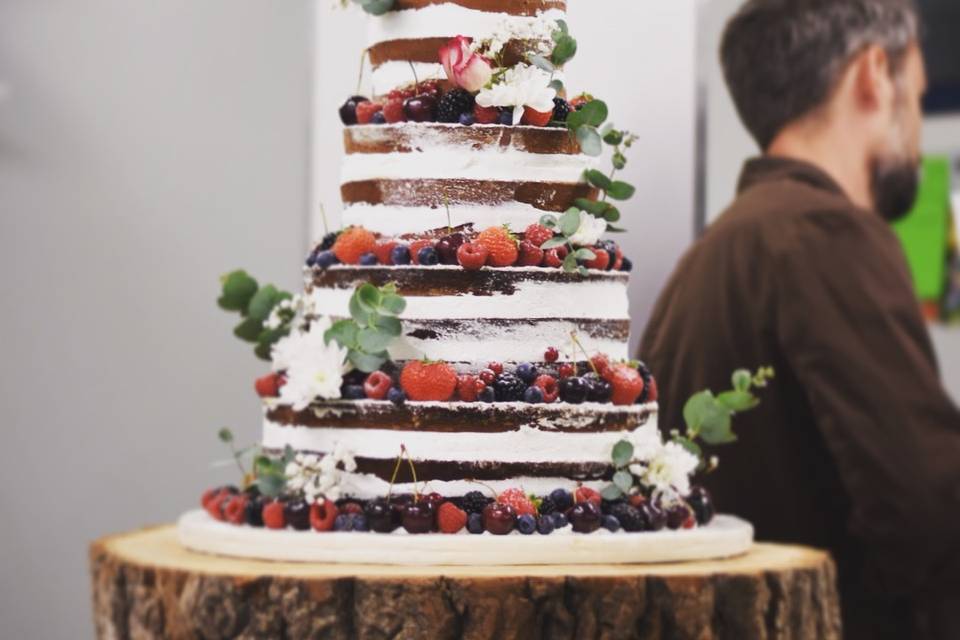 Naked cake