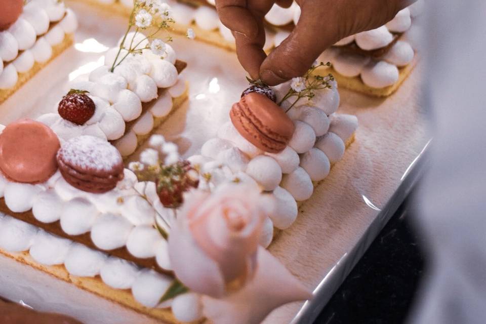 Letter cake