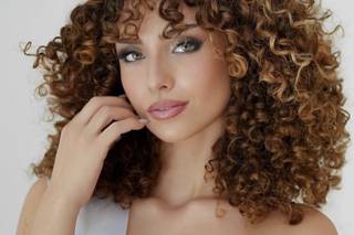 Alex Make Up