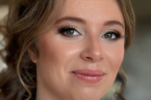 Alex Make Up