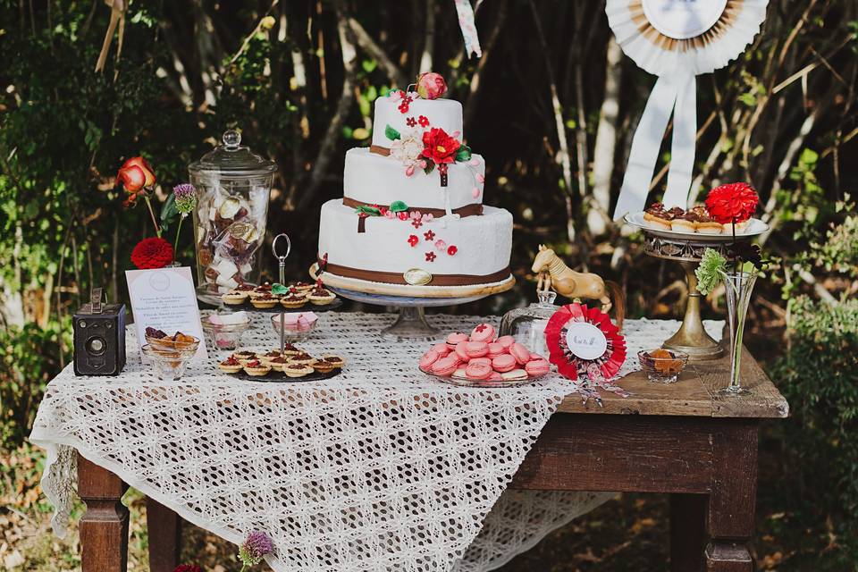 Horse riding wedding