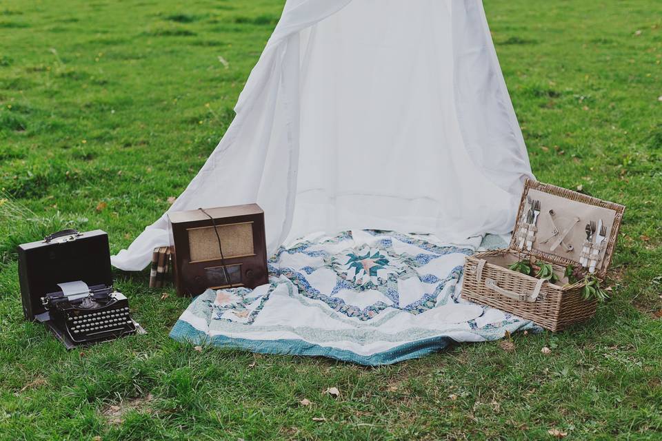 Horse riding wedding