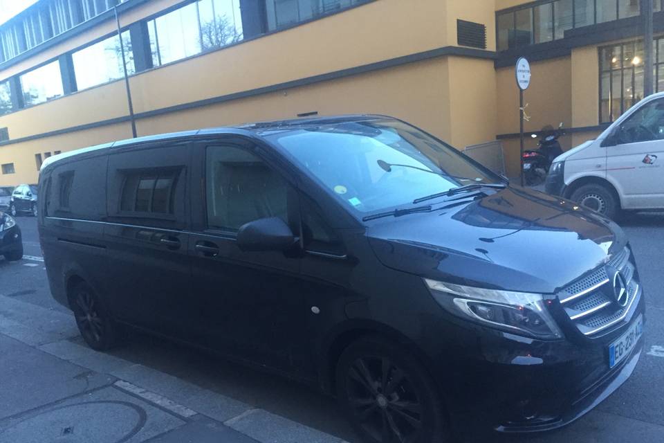 Votre Chauffeure en Van-Paris