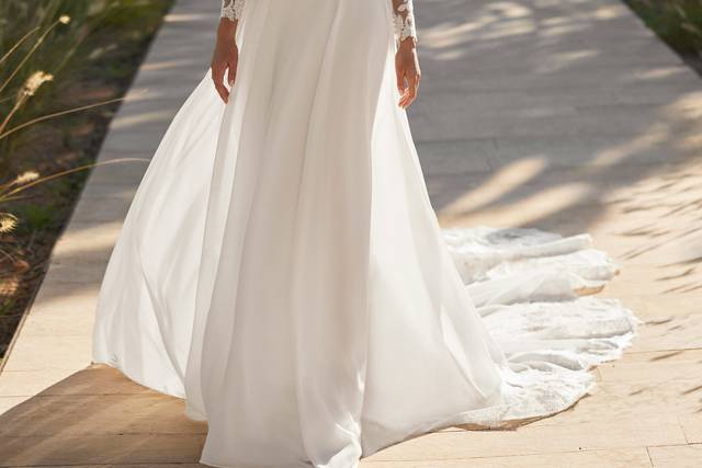 Robe Adriana Alier Saphi