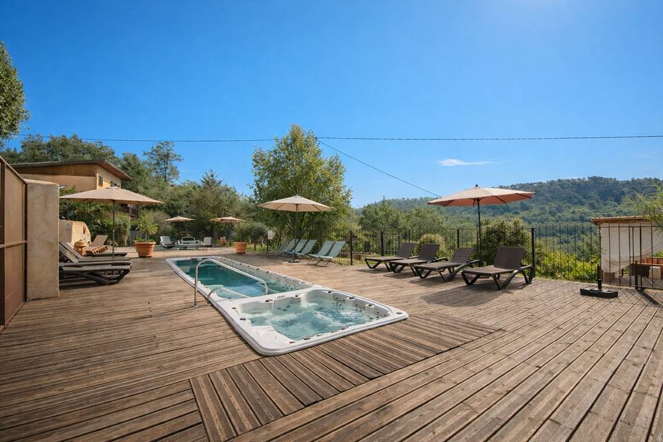 Le Jacuzzi extérieur