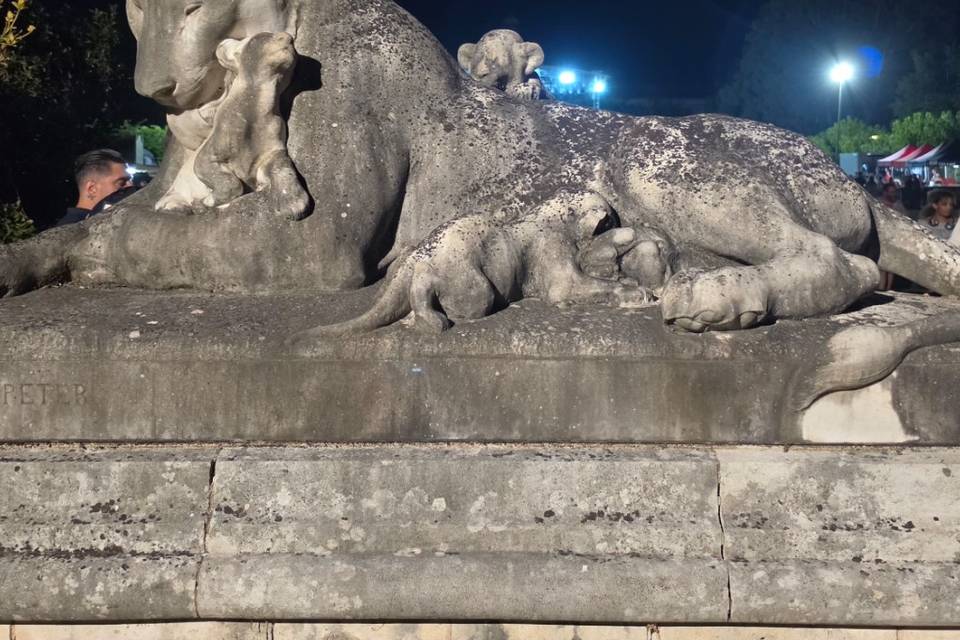Lion du Parc St-Cyr