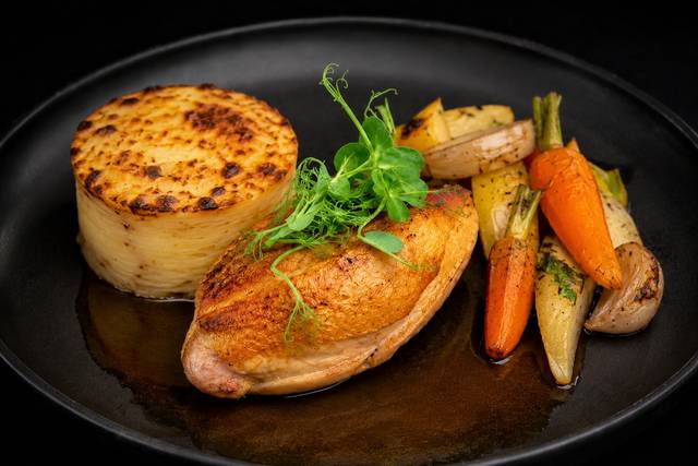 Pintade rôti,jus court
