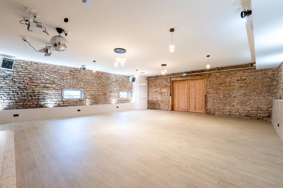 Salle de danse / cérémonie
