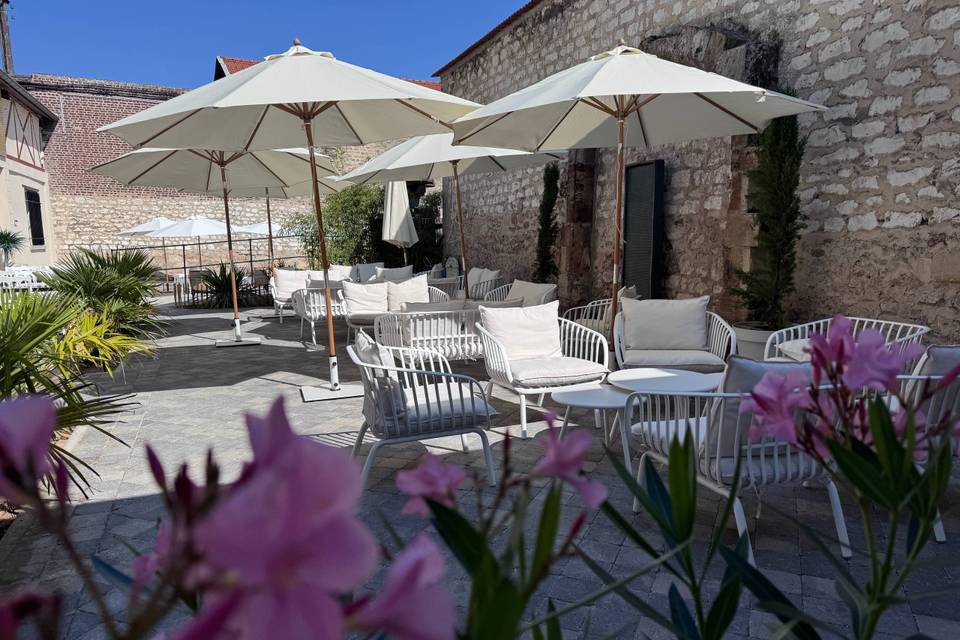 Salle : Terrasse et Pergola