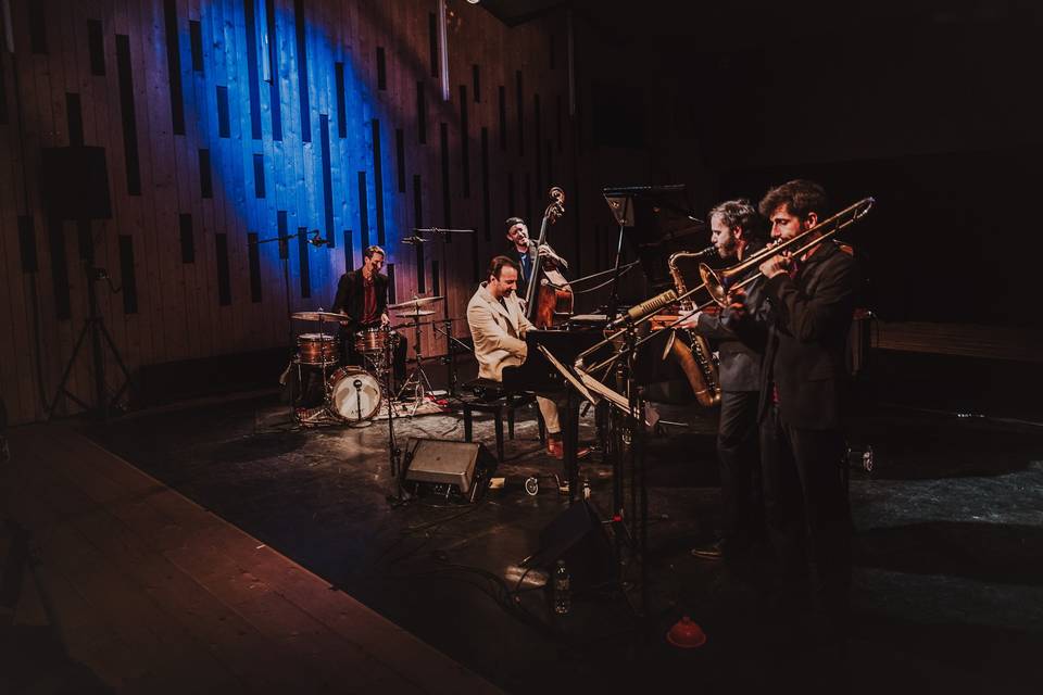 Jazz swing quintet
