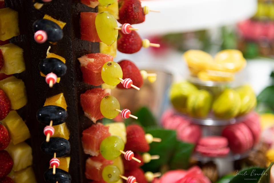 Brochettes de fruits dessert