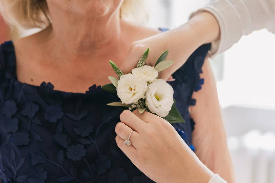 Mother corsage