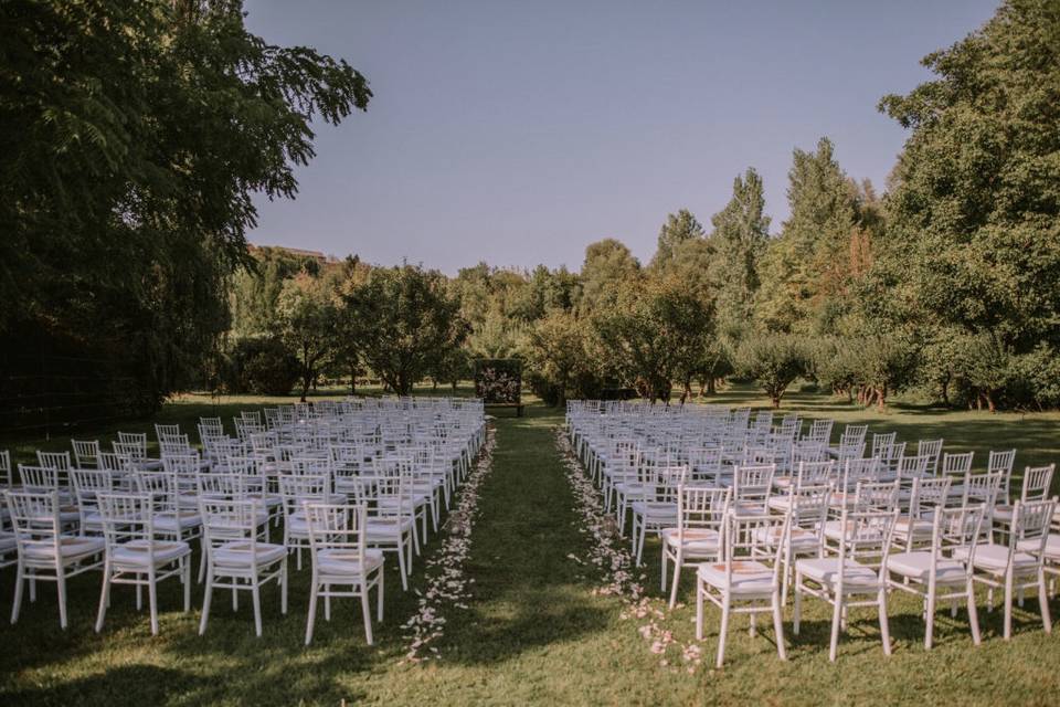 Cérémonie laïque dans le parc