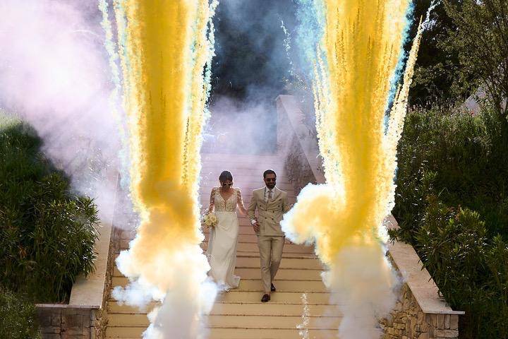 Explosion de 2 fusées jaune