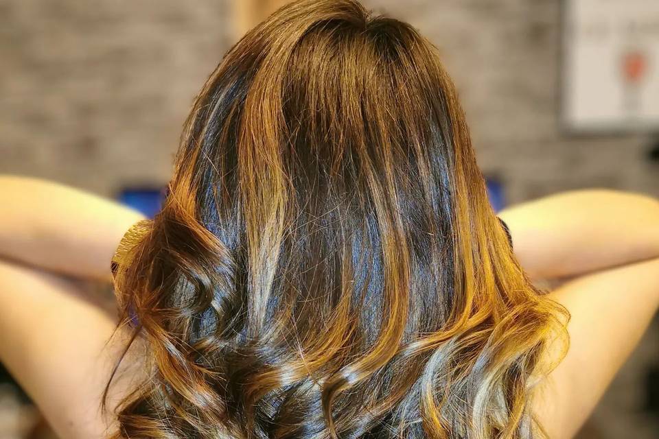 Balayage caramel et coupe